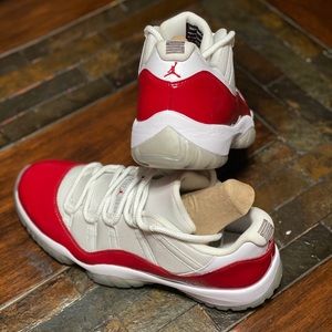 AIR JORDAN 11 RETRO LOW